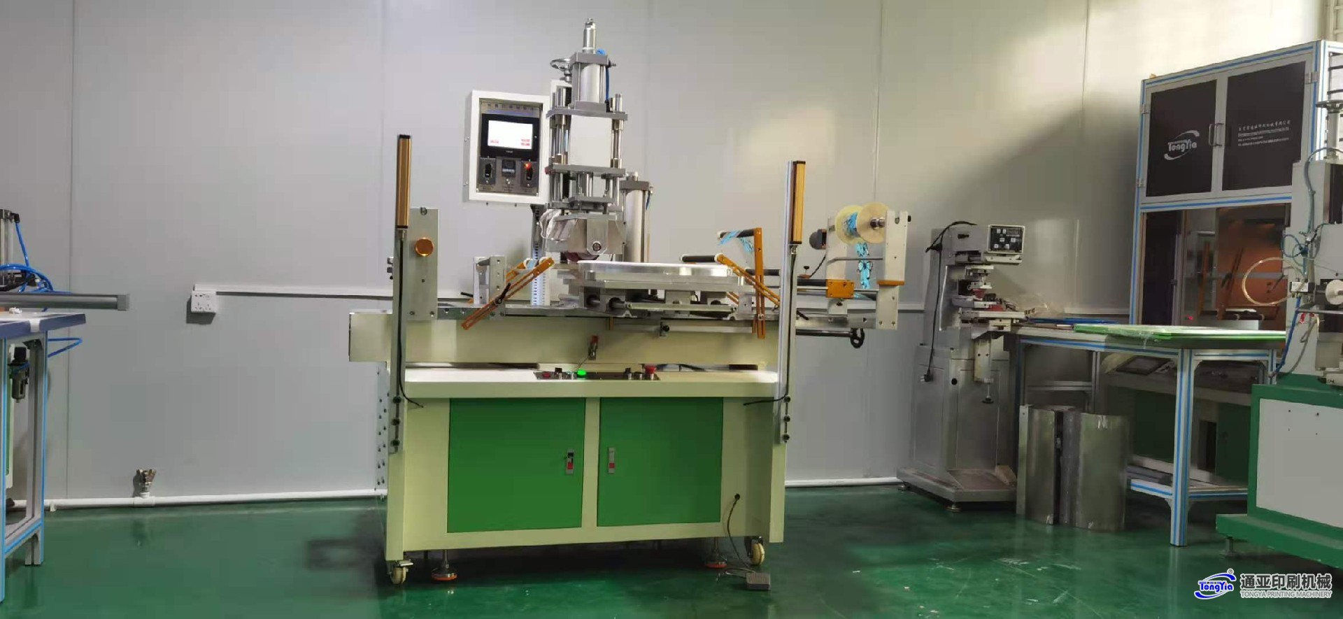 TYH-WS300MC-6P氣動(dòng)跑臺(tái)式平面熱轉(zhuǎn)印機(jī) 技術(shù)參數(shù)